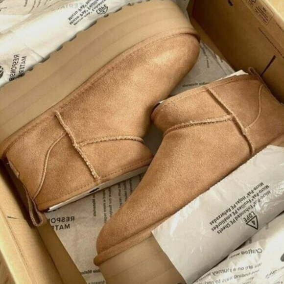 UGG Shoes - 😍😍🔥Casual🔥NIB New UGGs Classic Ultra Mini Platform Boots in Chestnut